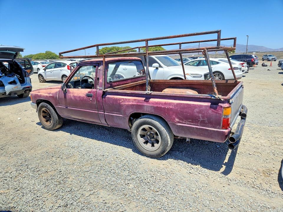 1988 Toyota Pickup VIN JT4RN50R9J0337269 COPART salvage auction — VANDALISM, CA - DIS/DLR/EXP ONLY CLEAN TITLE, sold $1,850 on 2026-07-20 (photo 2)