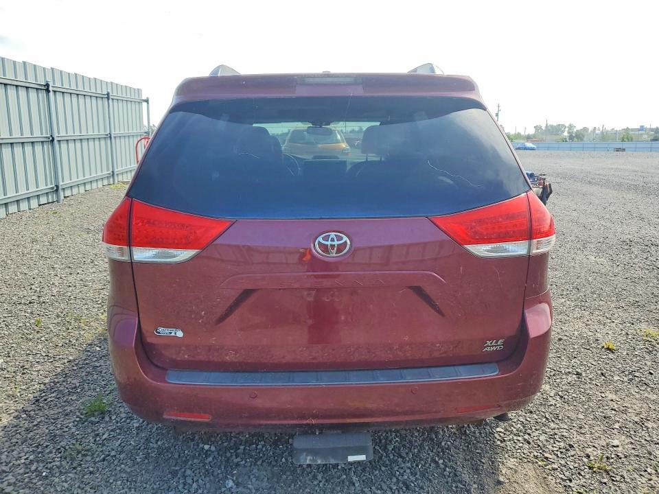 2014 Toyota Sienna VIN 5TDDK3DC7ES075347 COPART salvage auction — REAR END, On - Permit No Brand - Unfit, sold $850 on 2026-07-28 (photo 6)