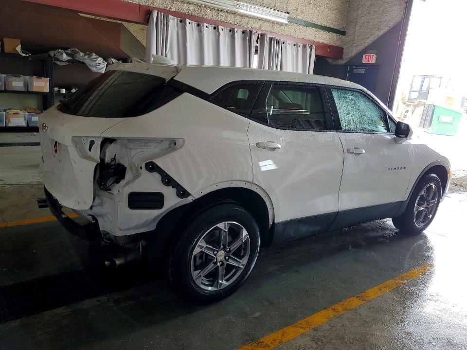 2025 Chevrolet Blazer VIN 3GNKBCR43SS263709 COPART salvage auction — REAR END, Il - Certificate Of Title, sold $7,500 on 2026-07-27 (photo 3)