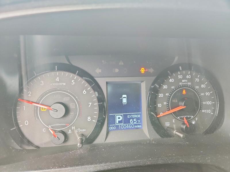 2015 Toyota Sienna VIN 5TDJK3DCXFS097167 COPART salvage auction — MINOR DENT/SCRATCHES, NY - CERTIFICATE OF TITLE, sold $4,700 on 2026-07-22 (photo 9)