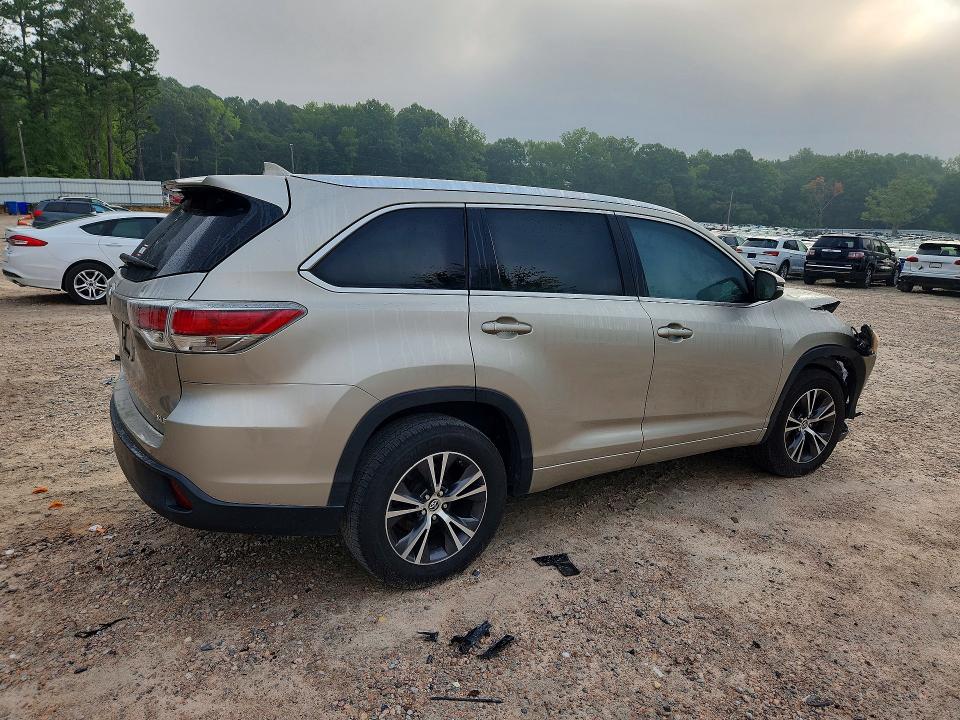 2016 Toyota Highlander VIN 5TDKKRFH6GS143014 COPART salvage auction — FRONT END, Nc - Salvage Certificate Of Title, sold $275 on 2026-07-31 (photo 3)