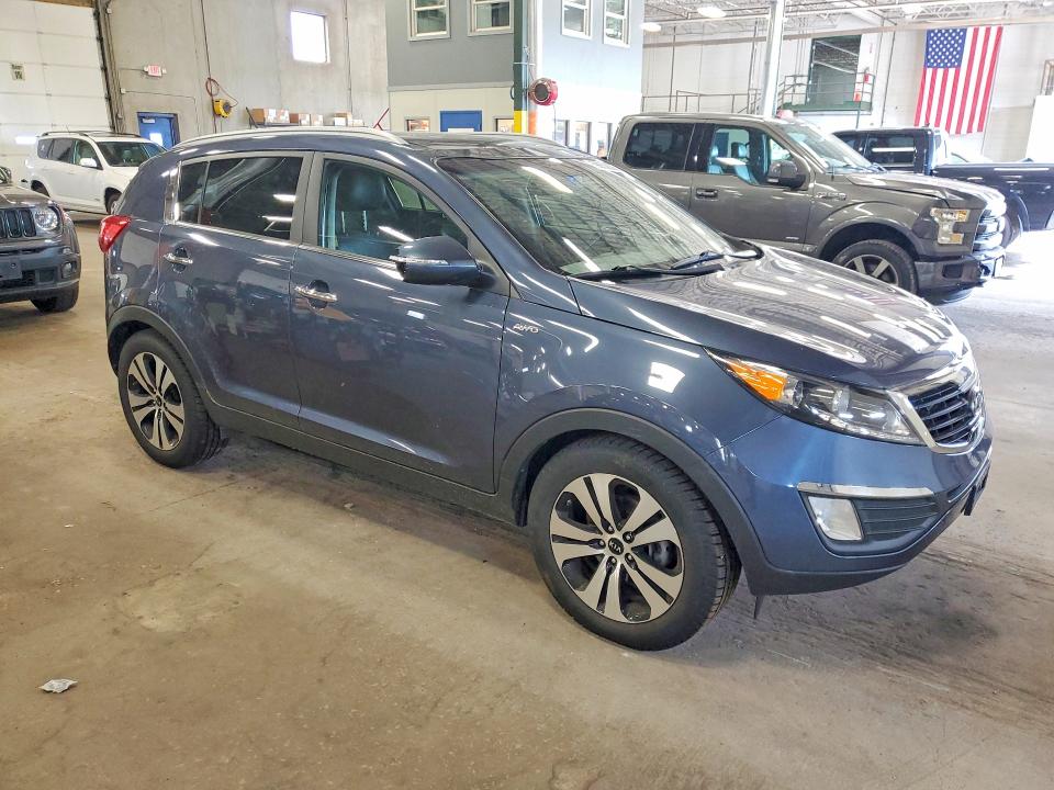 2011 Kia Sportage VIN KNDPCCA20B7085763 COPART salvage auction — MECHANICAL, MN - CERTIFICATE OF TITLE, sold $2,200 on 2026-07-07 (photo 4)