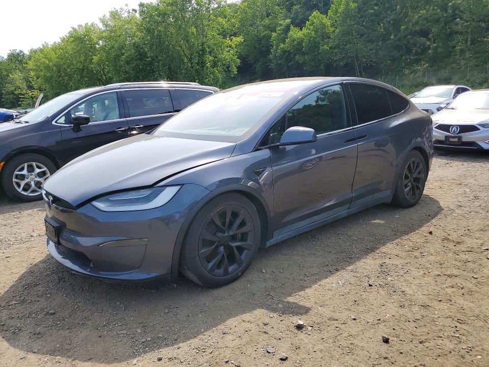 2022 Tesla Model x VIN 7SAXCDE50NF345395 COPART salvage auction — MINOR DENT/SCRATCHES, Ny - Mv-907A Salvage Certificate, sold $6,800 on 2026-07-30 (photo 1)