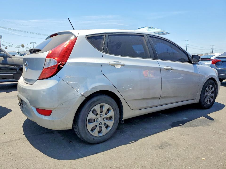 2017 Hyundai Accent VIN KMHCT5AE2HU312025 COPART salvage auction — MINOR DENT/SCRATCHES, CA - DIS/DLR/EXP ONLY CLEAN TITLE, sold $750 on 2026-07-20 (photo 3)