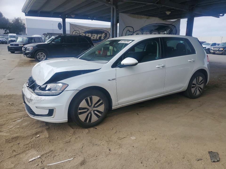 2017 Volkswagen Golf VIN WVWKR7AU2HW953701 COPART salvage auction — FRONT END, CA - SALVAGE CERTIFICATE, sold $3,300 on 2026-07-23 (photo 1)