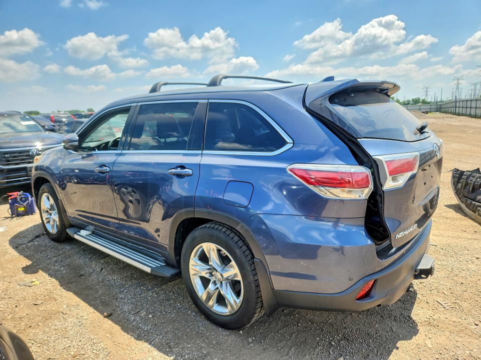 2015 Toyota Highlander VIN 5TDDKRFH2FS072420 COPART salvage auction — SIDE, Salvage Title, sold $325 on 2026-07-30 (photo 2)