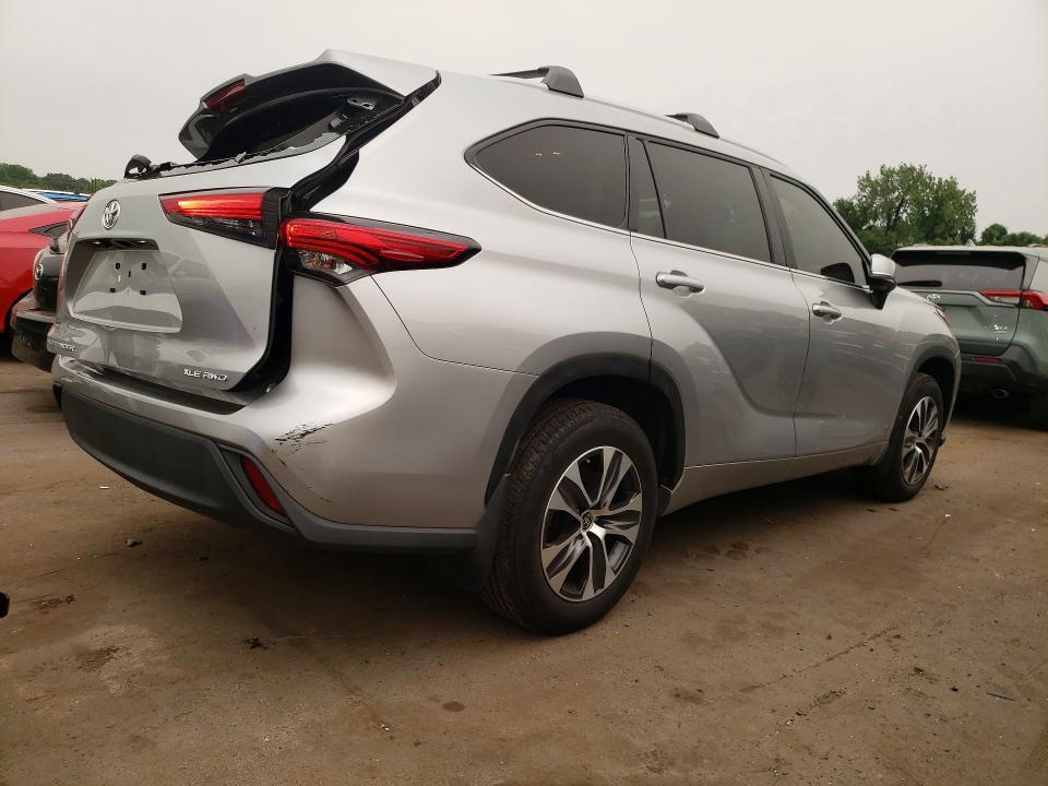 2023 Toyota Highlander VIN 5TDKDRBH6PS527617 COPART salvage auction — ROOF, Nj - Cert Of Title-Salvage, sold $12,100 on 2026-07-31 (photo 3)