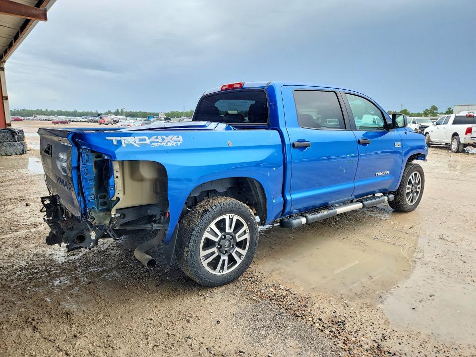 2018 Toyota Tundra VIN 5TFDY5F19JX758791 COPART salvage auction — REAR END, Tx - Salvage Vehicle Title, sold $10,700 on 2026-07-24 (photo 3)