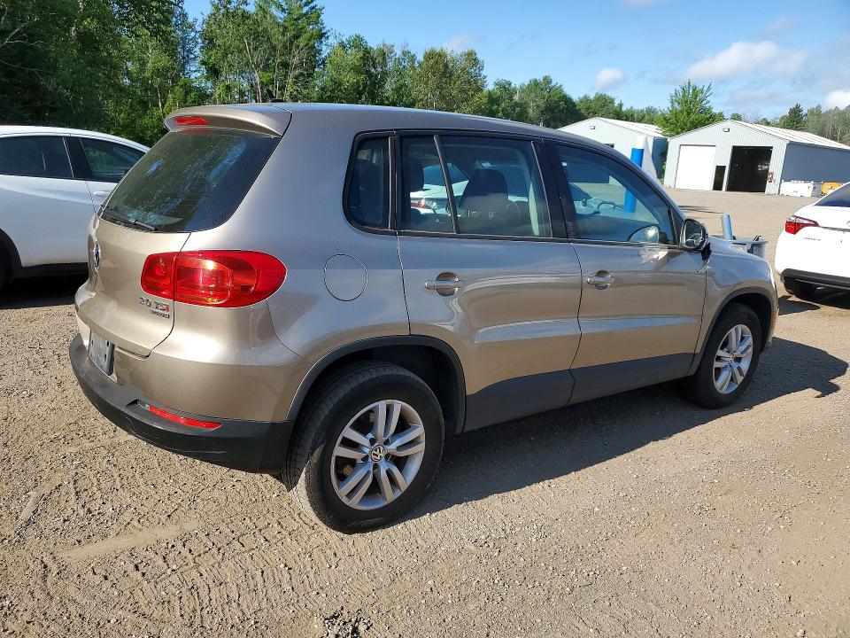 2015 Volkswagen Tiguan VIN WVGJV7AXXFW006464 COPART salvage auction — UNDERCARRIAGE, ON - PERMIT SALVAGE, sold $300 on 2026-07-16 (photo 3)