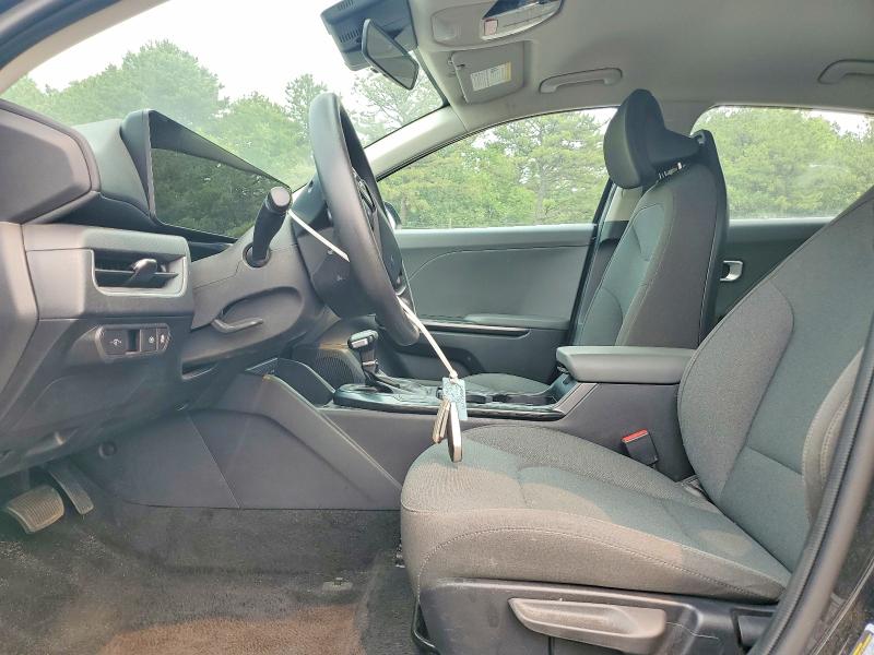 2025 Kia K4 VIN 3KPFT4DE5SE062762 COPART salvage auction — SIDE, Ct - Clean Title, sold $9,100 on 2026-07-27 (photo 7)