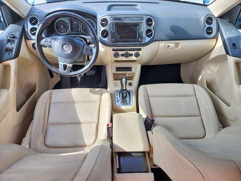 2017 Volkswagen Tiguan VIN WVGAV7AX8HK037951 COPART salvage auction — MECHANICAL, Fl - Certificate Of Title, sold $825 on 2026-08-05 (photo 8)