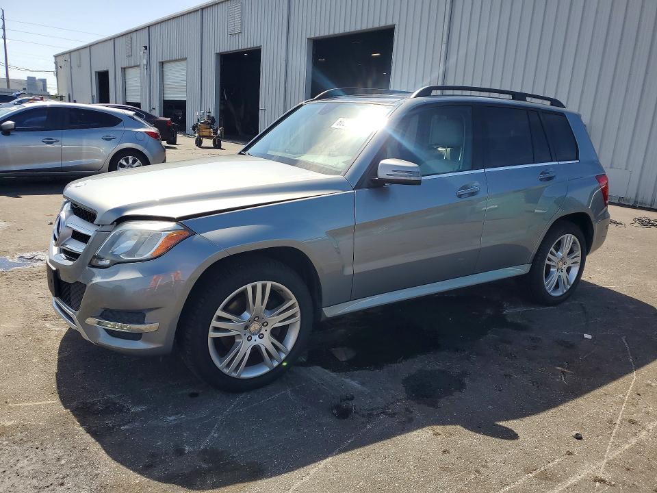 2015 Mercedes-benz Glk-klasse VIN WDCGG5HB7FG423682 COPART salvage auction — WATER/FLOOD, FL - CERT OF TITLE-SLVG REBLD FLOOD, sold $2,450 on 2026-07-27 (photo 1)