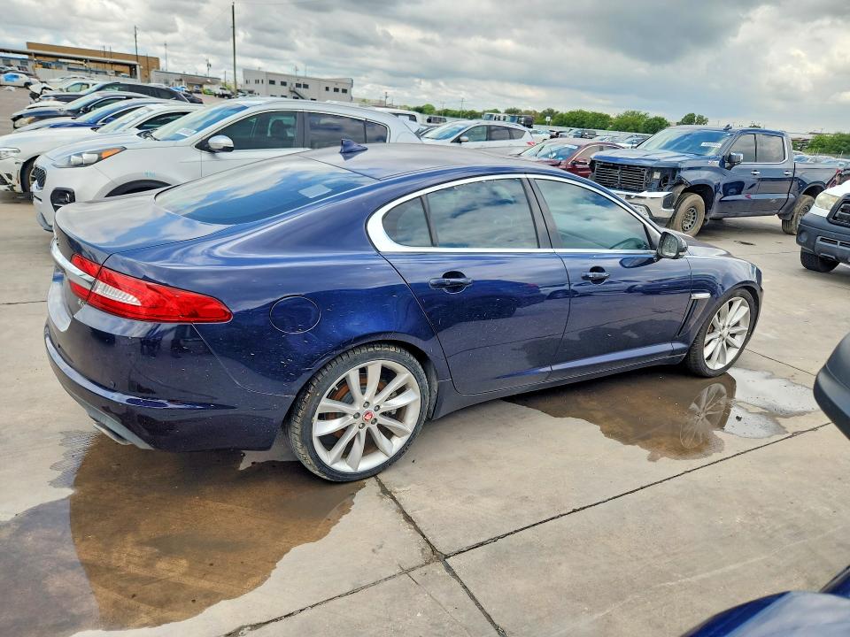 2015 Jaguar Xf VIN SAJWA0F77F8U88175 COPART salvage auction — NORMAL WEAR, Tx - Certificate Of Title (P), sold $2,600 on 2026-07-30 (photo 3)
