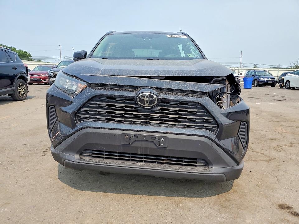 2019 Toyota Rav 4 VIN JTMG1RFV5KD013731 COPART salvage auction — SIDE, PA - CERTIFICATE OF SALVAGE, sold $2,550 on 2026-07-24 (photo 5)