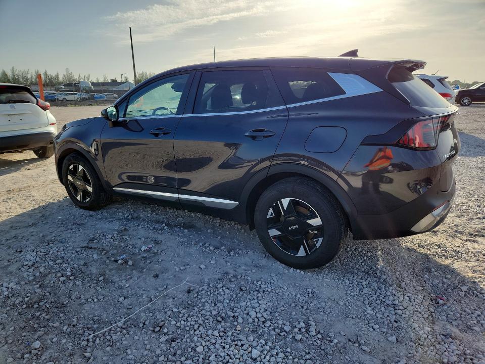 2026 Kia Sportage VIN 5XYK23DF0TG391992 COPART salvage auction — SIDE, Ct - Clean Title, sold $150 on 2026-07-27 (photo 2)