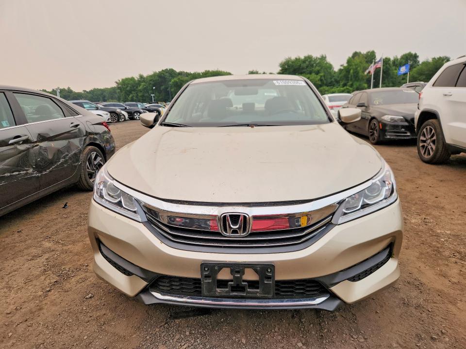 2017 Honda Accord VIN 1HGCR2F30HA037251 COPART salvage auction — ROOF, Ct - Cert Of Title-Salvage, sold $7,100 on 2026-07-30 (photo 5)