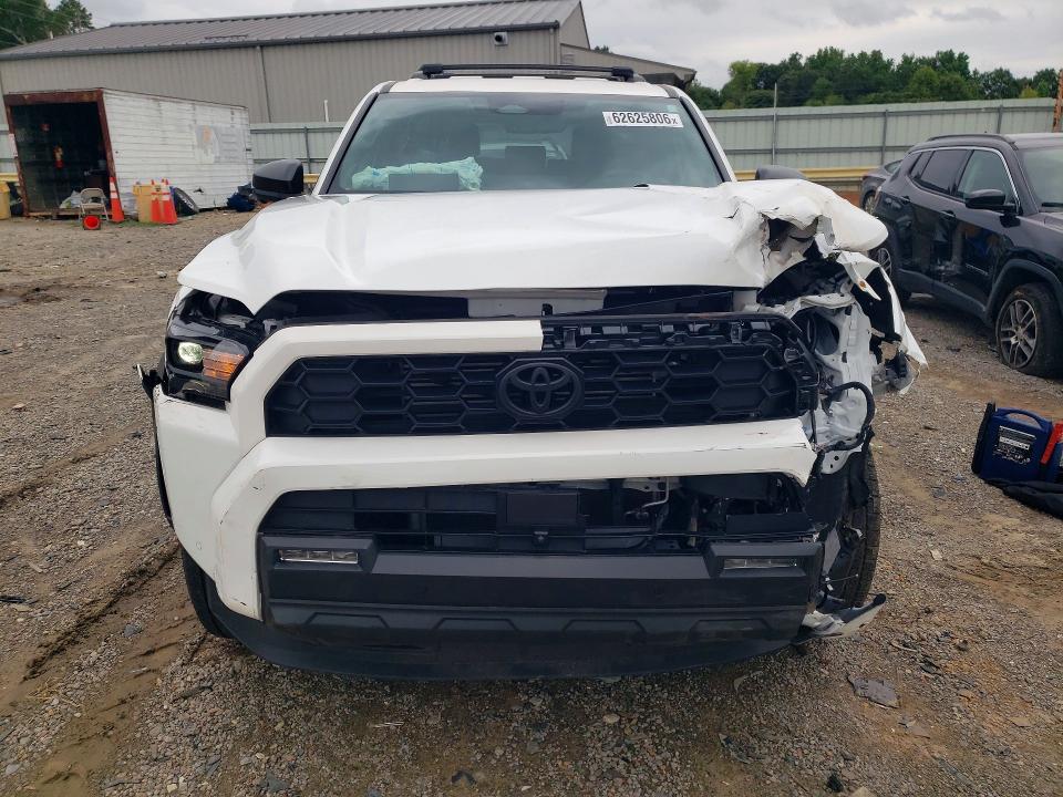 2025 Toyota 4runner VIN JTEVA5BR0S5001470 COPART salvage auction — Front End, AL - CERT OF TITLE-SALVAGE TITLE, sold $26,500 on 2026-08-07 (photo 5)