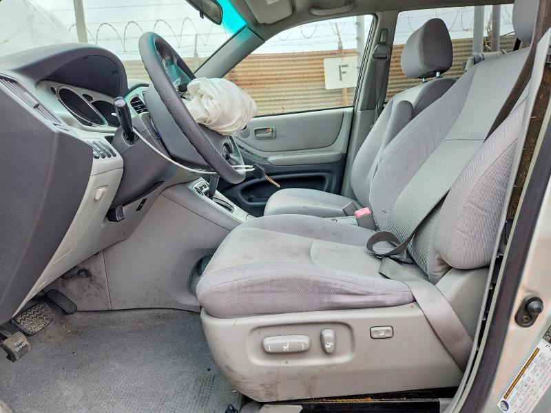 2006 Toyota Highlander VIN JTEDP21A560105136 COPART salvage auction — FRONT END, Ca - Dis/Dlr/Exp Only Clean Title, sold $750 on 2026-07-27 (photo 7)