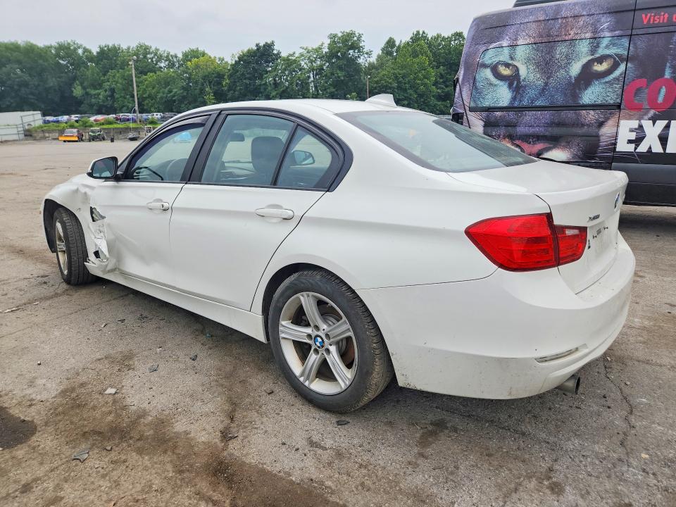 2015 BMW 3er VIN WBA3C3G50FNS75688 COPART salvage auction — SIDE, Ny - Mv-907A Salvage Certificate, sold $850 on 2026-08-13 (photo 2)