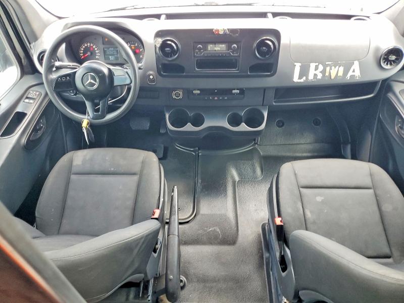 2019 Mercedes-benz Sprinter VIN WD4PF1CD1KP148918 COPART salvage auction — SIDE, Fl - Certificate Of Title (P), sold $2,350 on 2026-07-22 (photo 8)