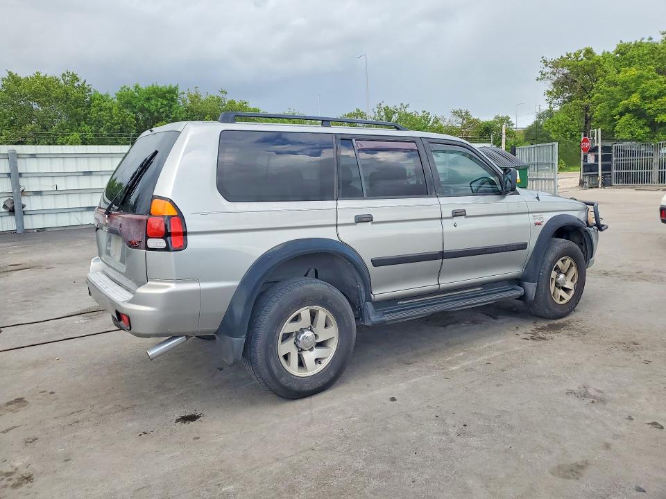2001 Mitsubishi Montero VIN JA4LS31R71P054436 COPART salvage auction — FRONT END, FL - CERT OF TITLE SLVG REBUILDABLE, sold $500 on 2026-07-13 (photo 3)