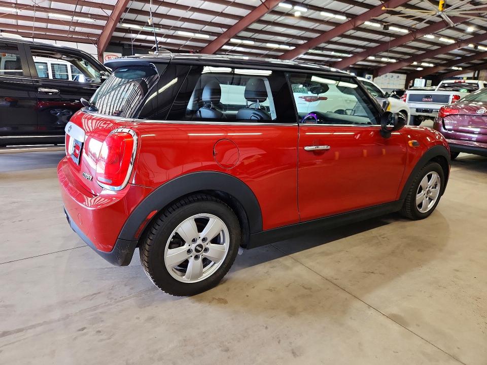 2015 Mini Cooper VIN WMWXM5C55F3A97341 COPART salvage auction — MINOR DENT/SCRATCHES, ME - CERTIFICATE OF TITLE (P), sold $2,350 on 2026-07-27 (photo 3)