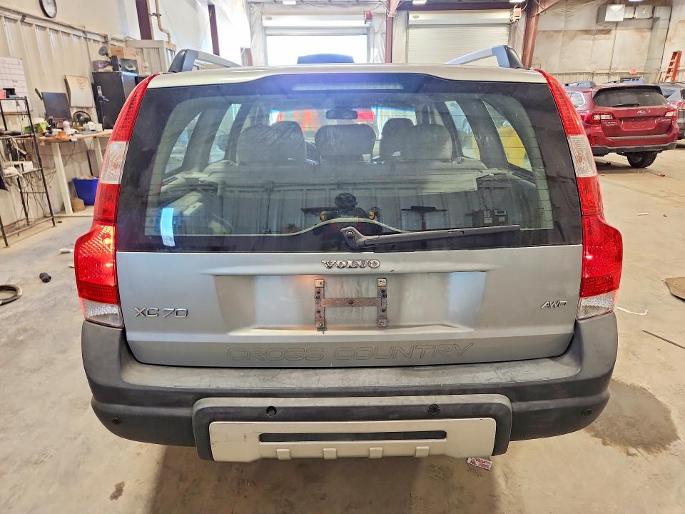 2005 Volvo Xc70 VIN YV1SZ592651200506 COPART salvage auction — NORMAL WEAR, WI - CERTIFICATE OF TITLE, sold $325 on 2026-07-22 (photo 6)