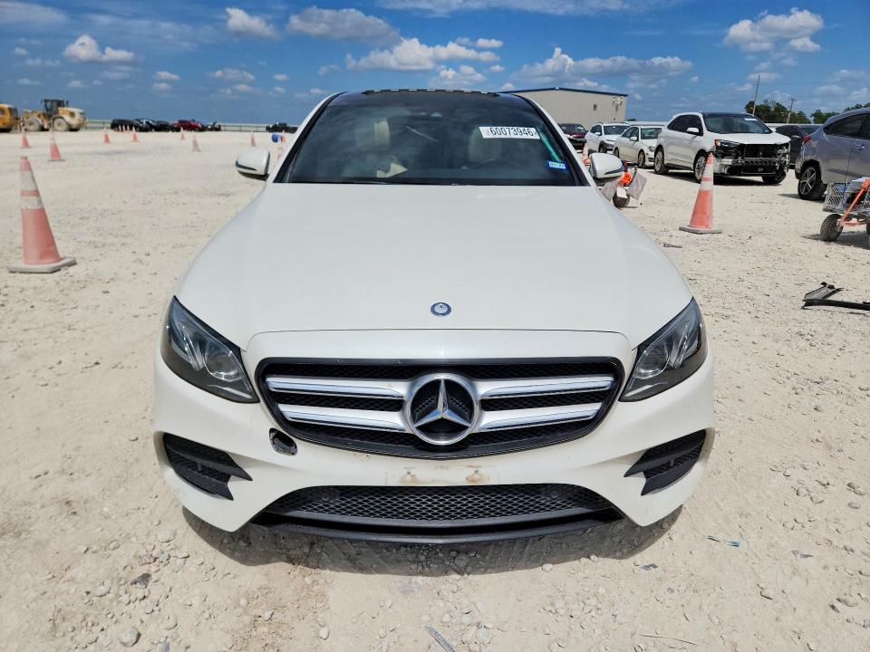 2017 Mercedes-benz E-klasse VIN WDDZF4JB3HA171558 COPART salvage auction — WATER/FLOOD, Tx - Salvage Title-Flood Damage, sold $4,050 on 2026-08-20 (photo 5)