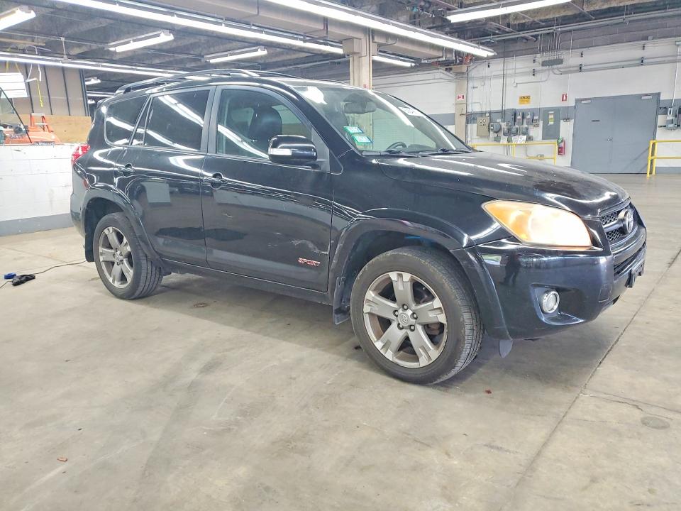 2011 Toyota Rav4 VIN JTMRK4DV3B5099269 COPART salvage auction — MINOR DENT/SCRATCHES, Il - Certificate Of Title, sold $825 on 2026-07-27 (photo 4)