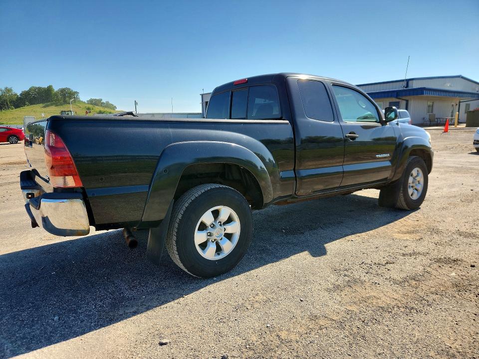 2008 Toyota Tacoma VIN 5TEUX42N38Z559924 COPART salvage auction — HAIL, WI - CERTIFICATE OF TITLE, sold $1,550 on 2026-07-21 (photo 3)