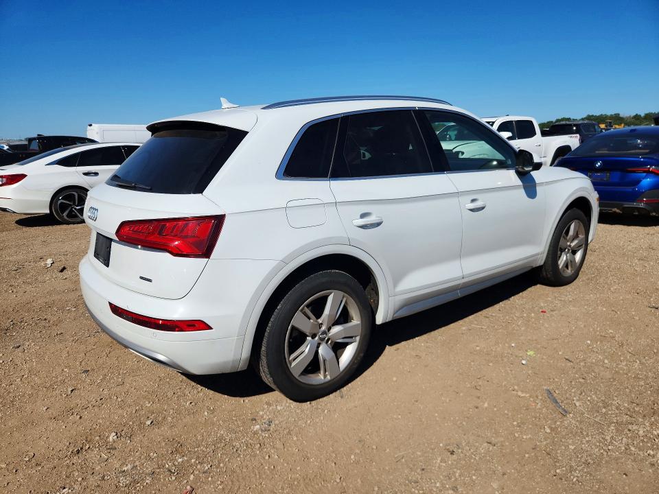 2019 Audi Q5 VIN WA1BNAFY0K2064277 COPART salvage auction — NORMAL WEAR, Il - Certificate Of Title, sold $8,000 on 2026-08-16 (photo 3)