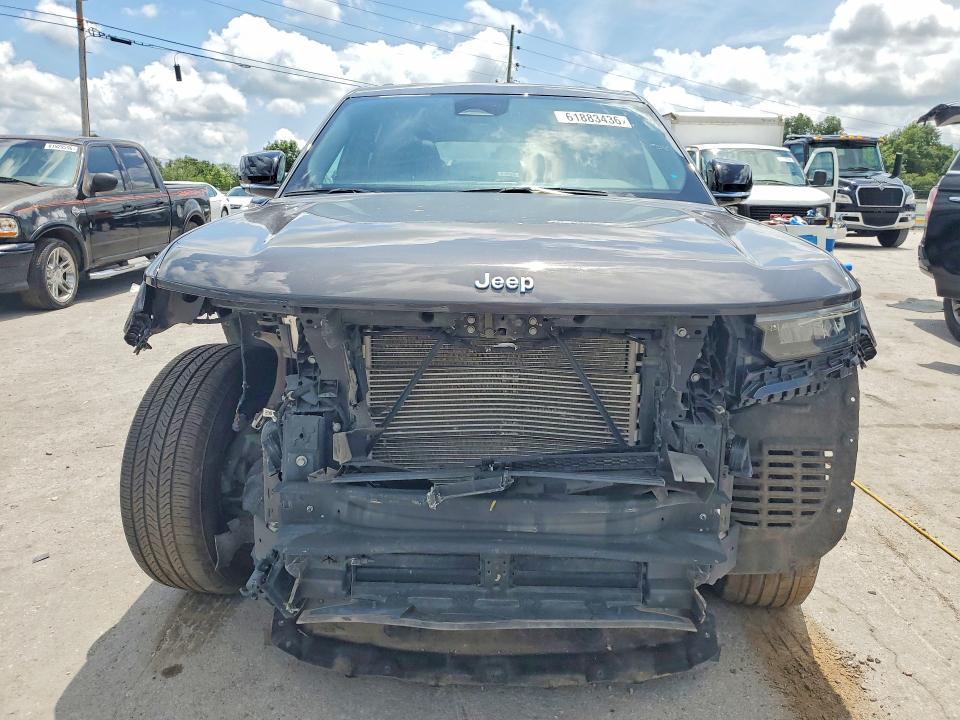 2024 Jeep Cherokee VIN 1C4RJYB65RC120733 COPART salvage auction — FRONT END, Il - Certificate Of Title, sold $11,200 on 2026-08-21 (photo 5)