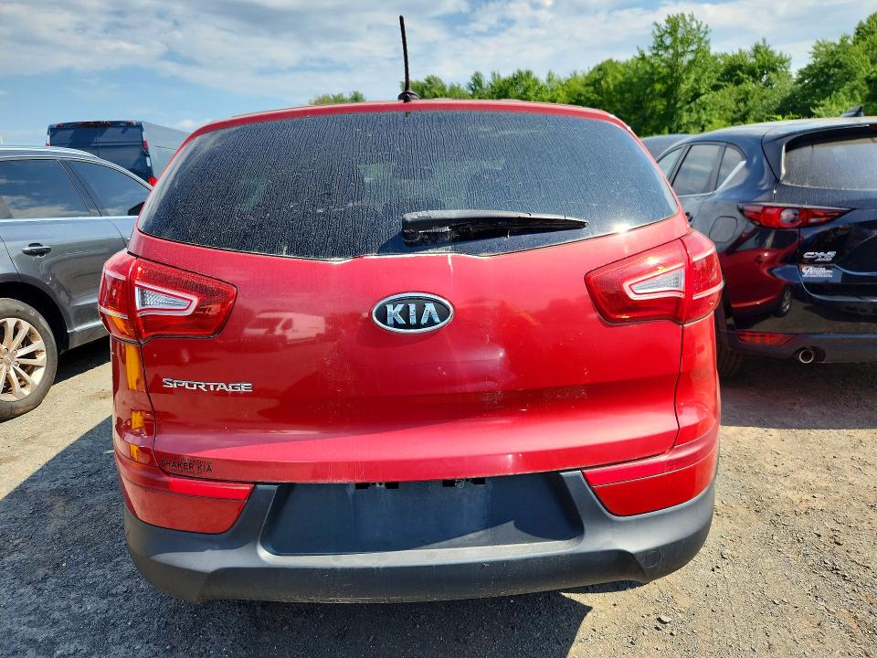 2011 Kia Sportage VIN KNDPBCA20B7047677 COPART salvage auction — MINOR DENT/SCRATCHES, CT - CERTIFICATE OF TITLE (P), sold $1,850 on 2026-07-27 (photo 6)