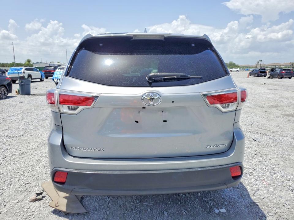 2014 Toyota Highlander VIN 5TDJKRFH4ES036472 COPART salvage auction — FRONT END, FL - CERTIFICATE OF DESTRUCTION, sold $325 on 2026-07-24 (photo 6)