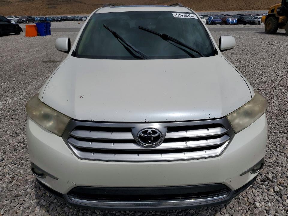 2012 Toyota Highlander VIN 5TDZK3EH8CS067657 COPART salvage auction — REAR END, NV - SALVAGE TITLE, sold $2,300 on 2026-07-29 (photo 5)