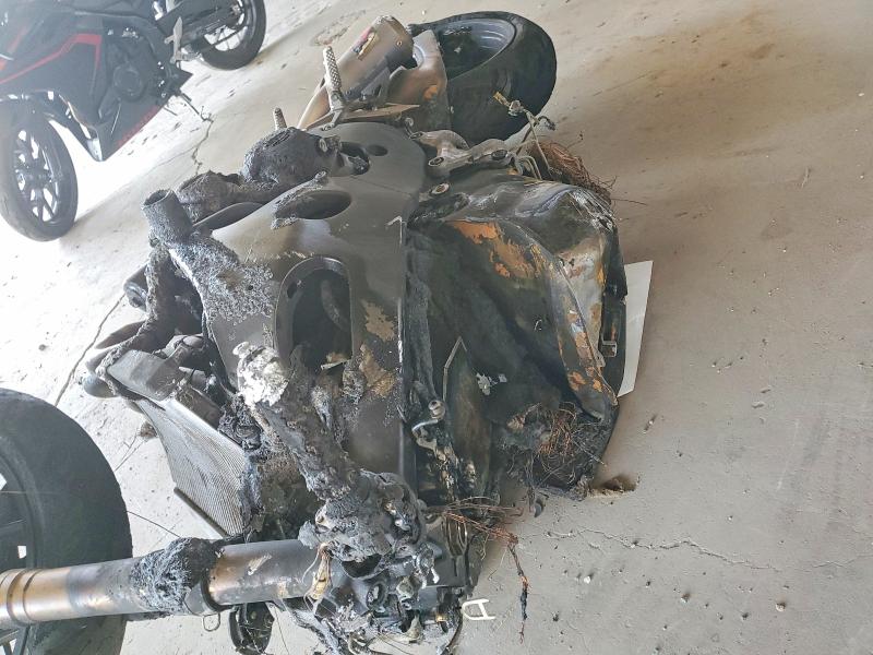2025 Honda Cbr1000 VIN JH2SC7750SK800161 COPART salvage auction — BURN, AZ - CERT OF TITLE- NON REPAIR, sold $30 on 2026-07-27 (photo 5)
