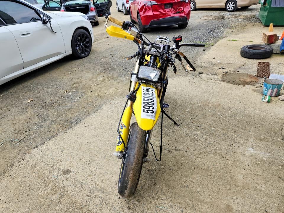 2007 Suzuki Dr-z400 VIN JS1SK44A272101658 COPART salvage auction — FRONT END, Nj - Cert Of Title-Salvage, sold $775 on 2026-07-16 (photo 2)