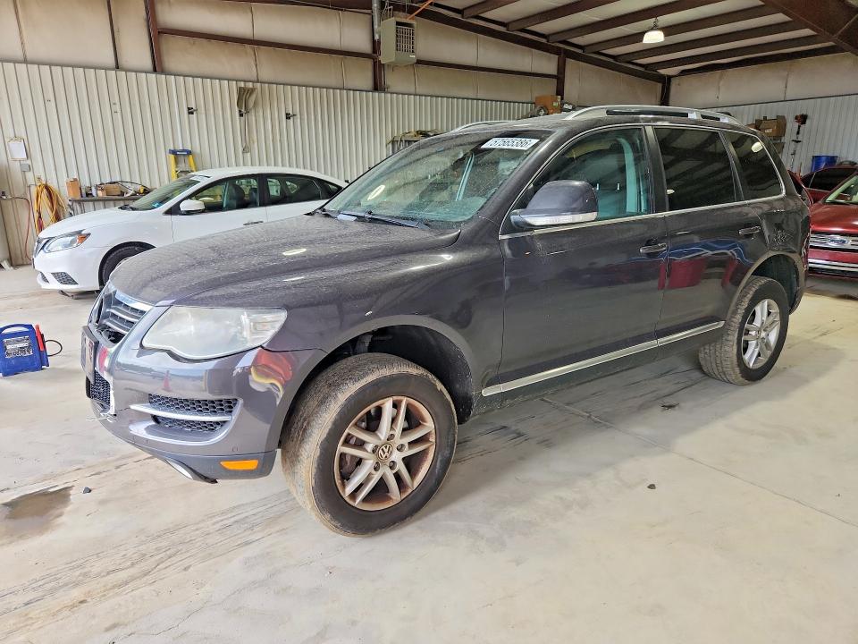 2009 Volkswagen Touareg VIN WVGBE77LX9D032331 COPART salvage auction — FRONT END, PA - CERTIFICATE OF SALVAGE, sold $375 on 2026-07-17 (photo 1)
