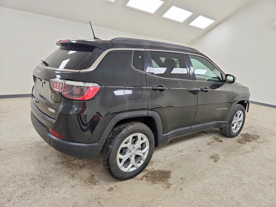 2024 Jeep Compass VIN 3C4NJDBN7RT110756 COPART salvage auction — FRONT END, Ca - Certificate Of Title (P), sold $7,200 on 2026-08-10 (photo 3)