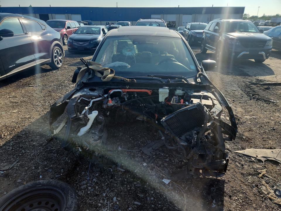 2017 Honda Accord VIN JHMCR6F72HC023847 COPART salvage auction — STRIPPED, Mi - Certificate Of Title, sold $325 on 2026-07-14 (photo 5)