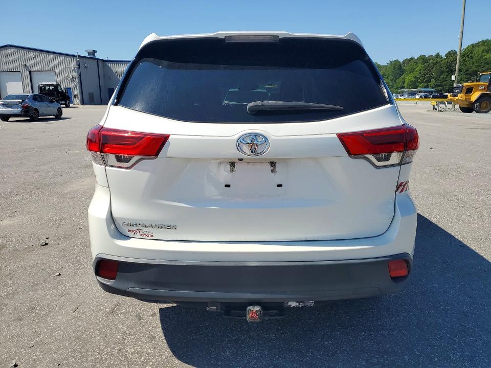 2019 Toyota Highlander VIN 5TDZZRFH8KS356906 COPART salvage auction — REAR END, Nc - Dealer Only Clean Title (P), sold $10,500 on 2026-07-30 (photo 6)