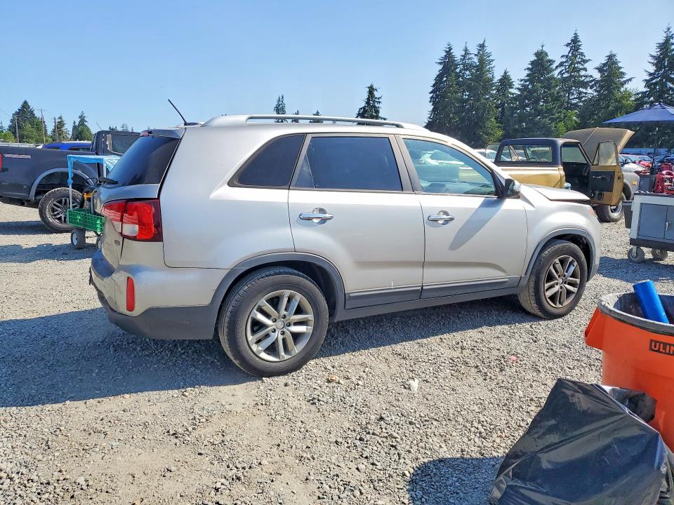 2014 Kia Sorento VIN 5XYKT4A60EG461033 COPART salvage auction — FRONT END, WA - BILL OF SALE, sold $200 on 2026-07-17 (photo 3)