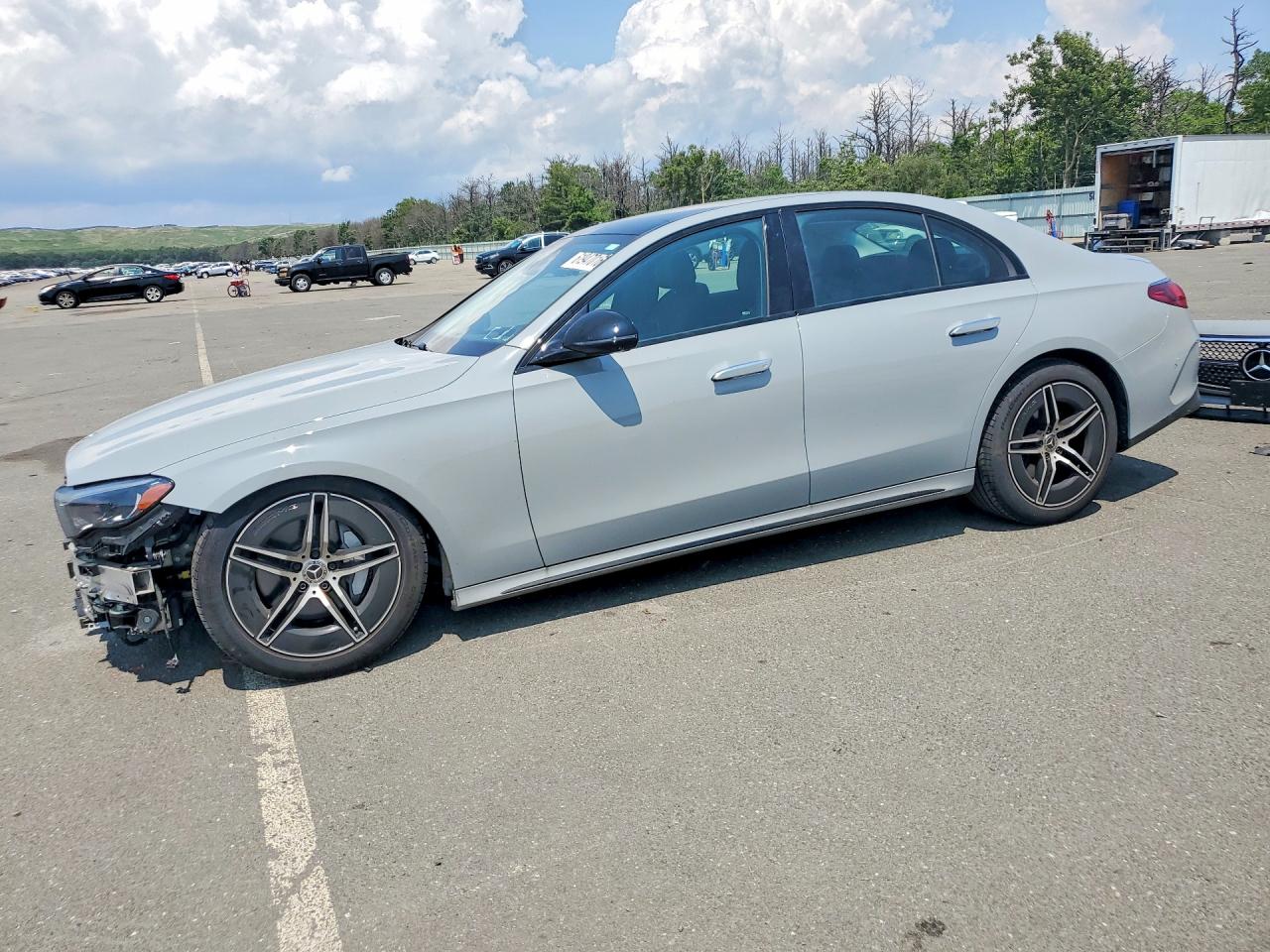 2024 Mercedes-Benz E-Class VIN W1KLF4HB2RA067401 — COPART salvage auction photo