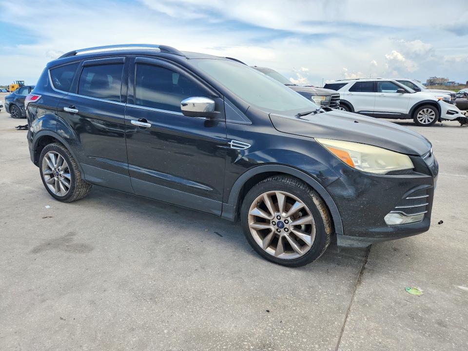 2015 Ford Escape VIN 1FMCU0GX2FUA22101 COPART salvage auction — MINOR DENT/SCRATCHES, La - Cert Of Title-Reconstructed, sold $700 on 2026-07-29 (photo 4)