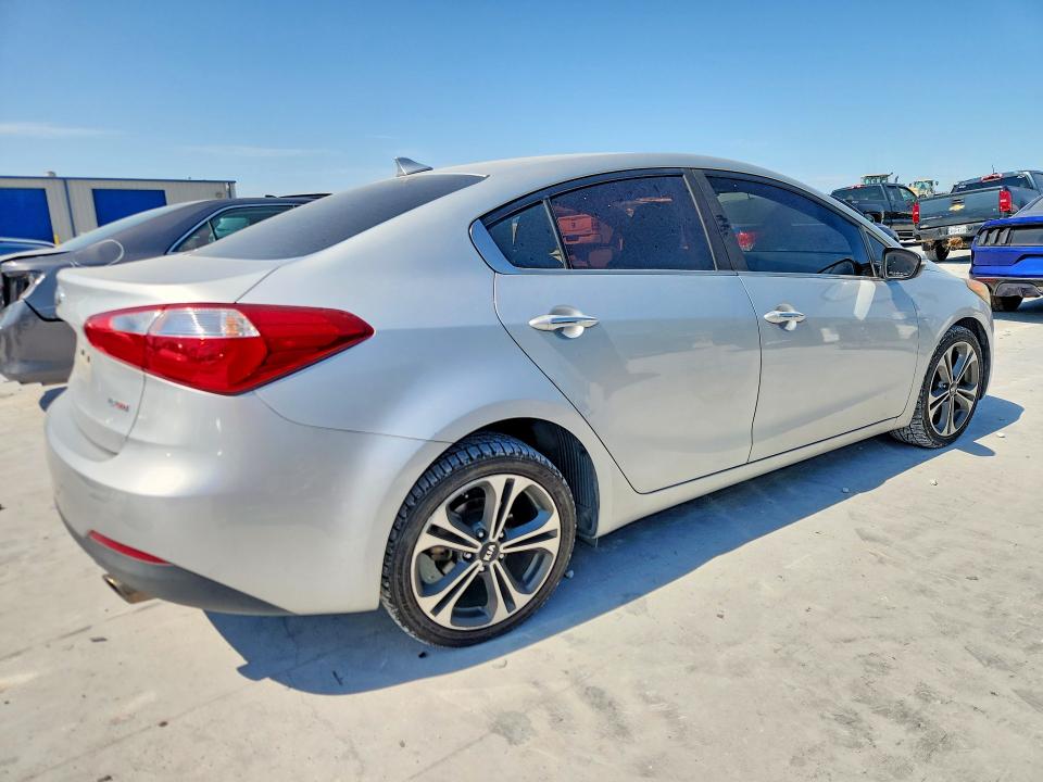 2016 Kia Forte VIN KNAFX4A88G5545116 COPART salvage auction — REAR END, Tx - Salvage Vehicle Title, sold $2,000 on 2026-07-28 (photo 3)