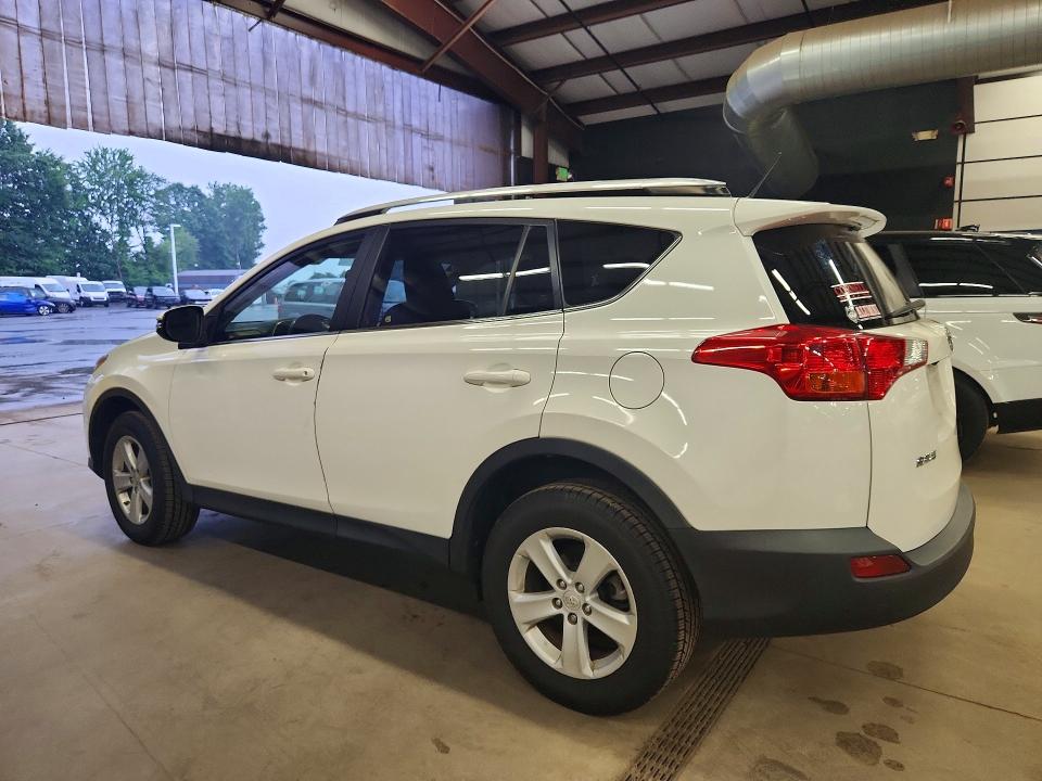 2014 Toyota Rav4 VIN JTMRFREVXED049009 COPART salvage auction — MINOR DENT/SCRATCHES, Ct - Certificate Of Title (P), sold $5,000 on 2026-07-11 (photo 2)