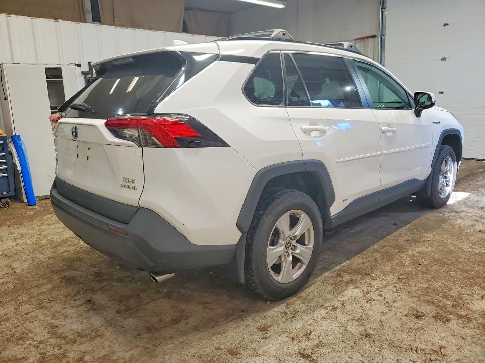 2021 Toyota Rav4 VIN 2T3RWRFVXMW113128 COPART salvage auction — MINOR DENT/SCRATCHES, ME - CERTIFICATE OF TITLE (P), sold $12,700 on 2026-07-28 (photo 3)