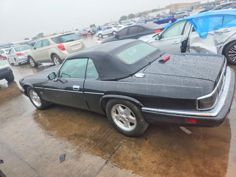 1995 Jaguar Xj series VIN SAJNX2744SC198364 COPART salvage auction — MECHANICAL, Tx - Certificate Of Title, sold $4,500 on 2026-07-23 (photo 2)