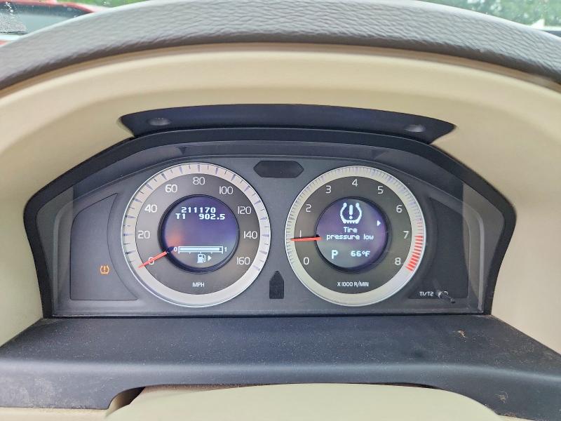2011 Volvo Xc70 VIN YV4940BZ7B1102221 COPART salvage auction — FRONT END, Ma - Cert Of Title-Reconstrctd Coll, sold $375 on 2026-08-05 (photo 9)