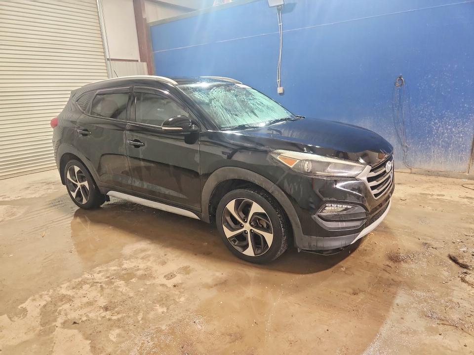 2017 Hyundai Tucson VIN KM8J3CA29HU382302 COPART salvage auction — NORMAL WEAR, Tx - Certificate Of Title (P), sold $5,100 on 2026-09-03 (photo 4)